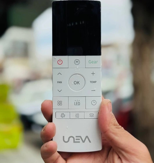 کولر گازی 24000 یونیوا اینورتردار پنل مشکی UN-MS24000VB